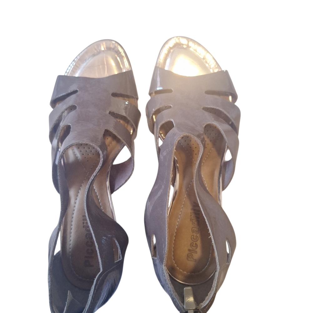 Piccadilly Mauve Vintage Women's Size 7 Sandals